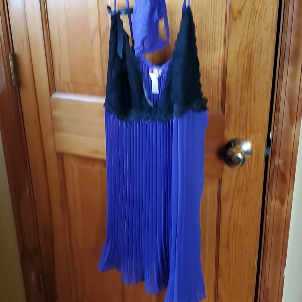 Cacique lingerie 26/28 Like new